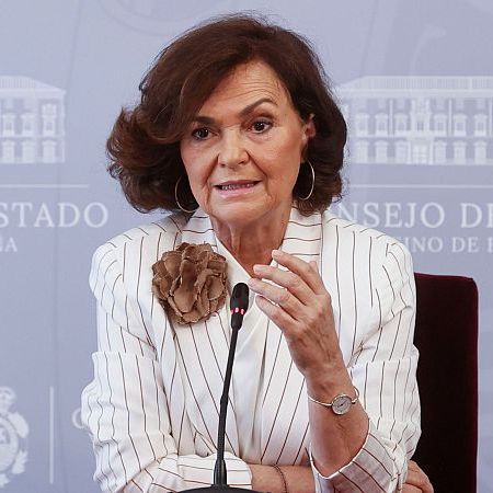 No es un día cualquiera - Carmen Calvo defiende el feminismo y la reforma constitucional para proteger los derechos de las mujeres