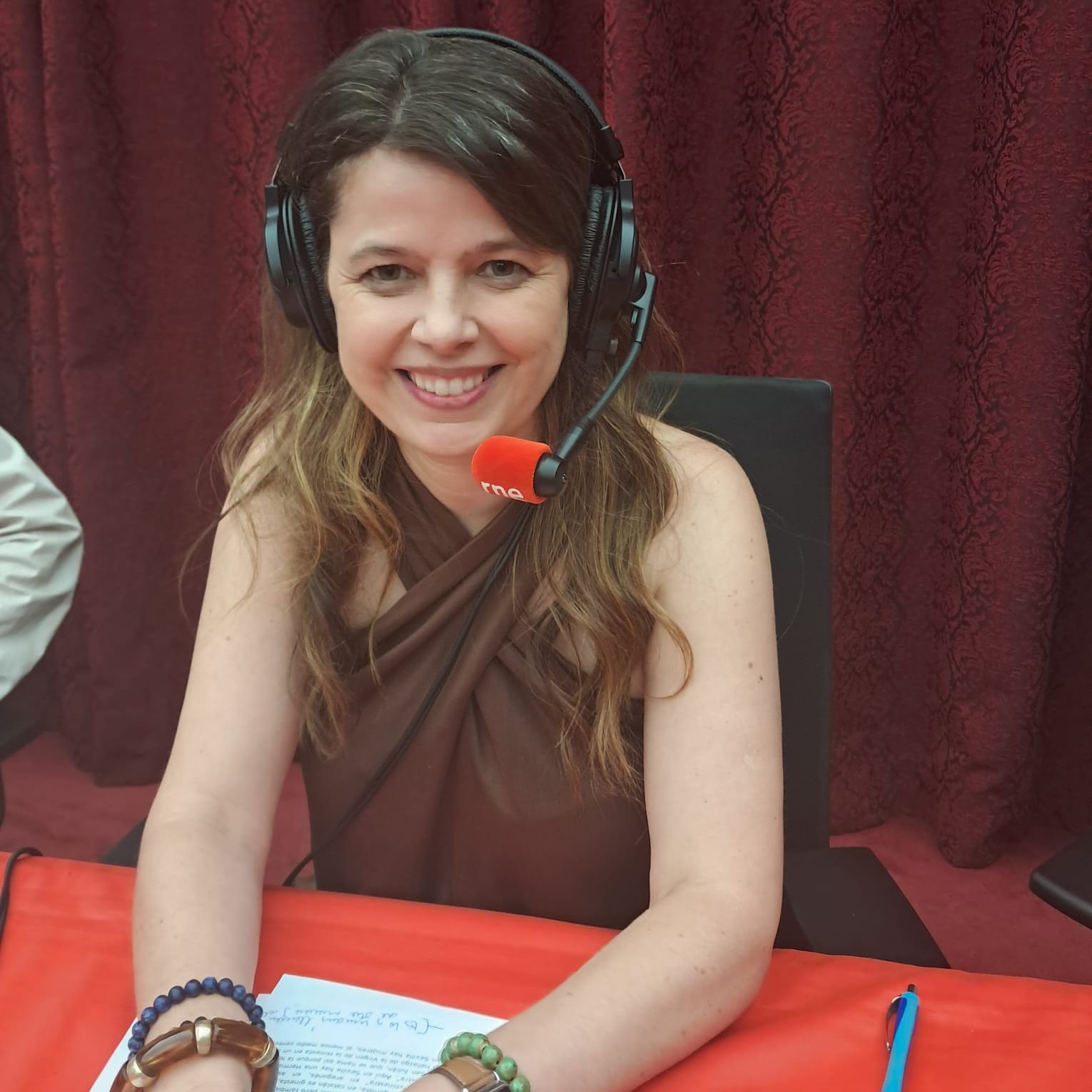 No es un día cualquiera - Dialenguando con Lola Pons