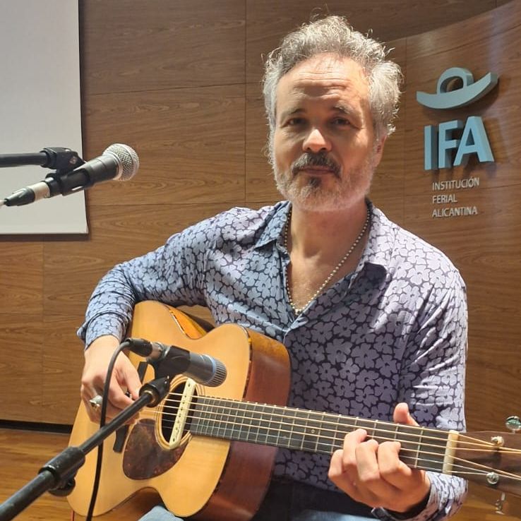 No es un día cualquiera - Entrevista -  Twanguero
