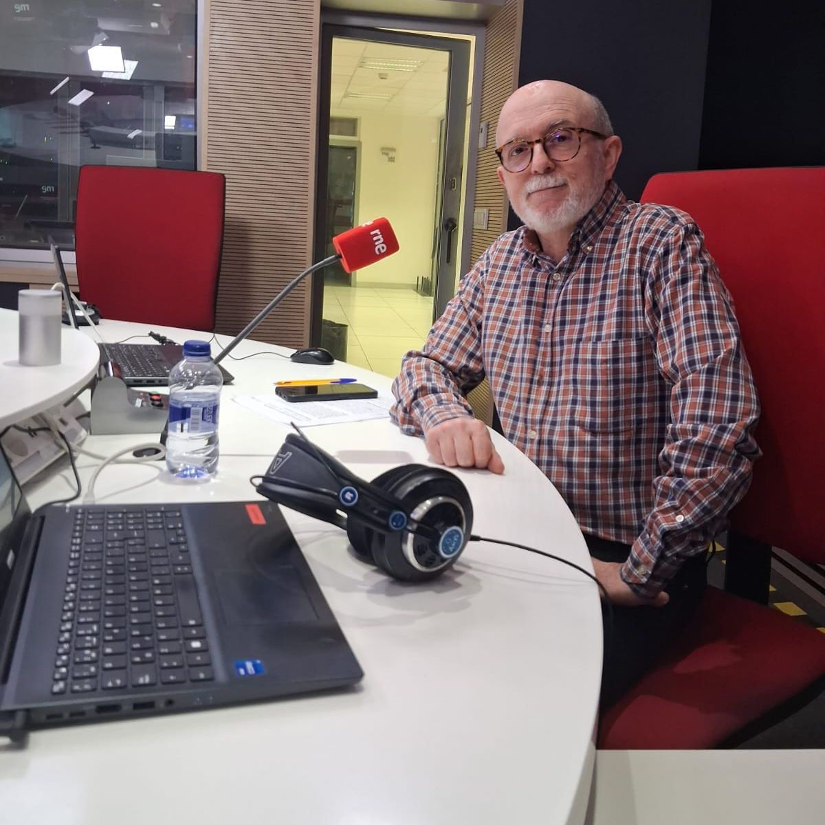 No es un día cualquiera - La Radioteca - Juan Carlos Soriano