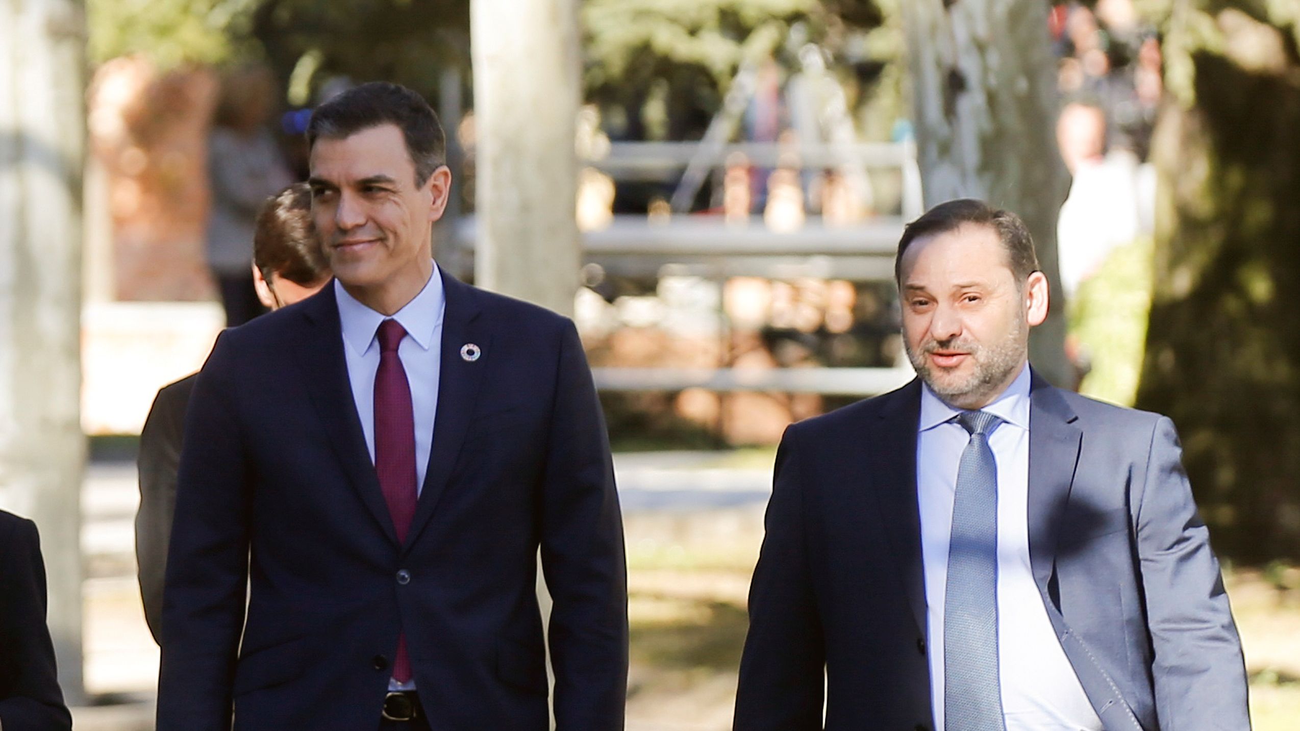 Nuevos mensajes revelan que Sánchez pide a Ábalos "darle una vuelta" al  rescate de Air Europa