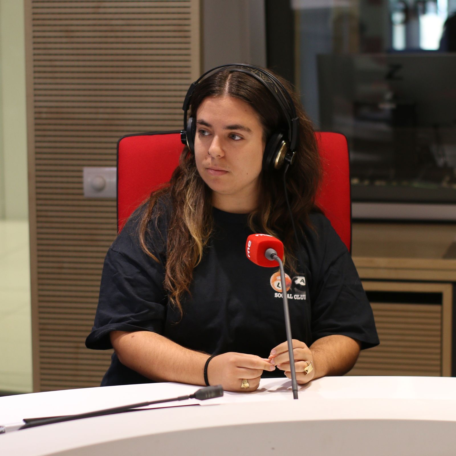 El ojo crítico - 'Hay un gato', la primera novela de Sara Riveiro