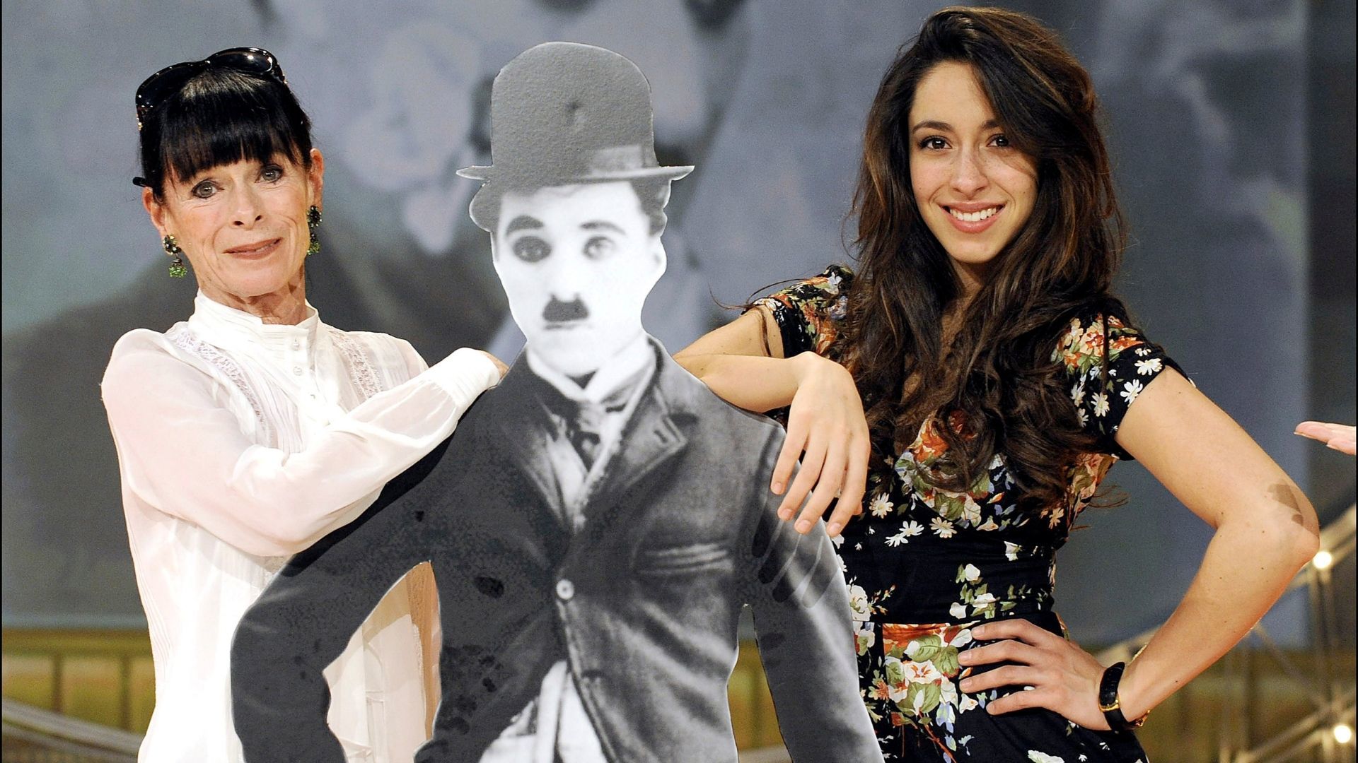 134 años de Chaplin: del actor en el cine con su nieta