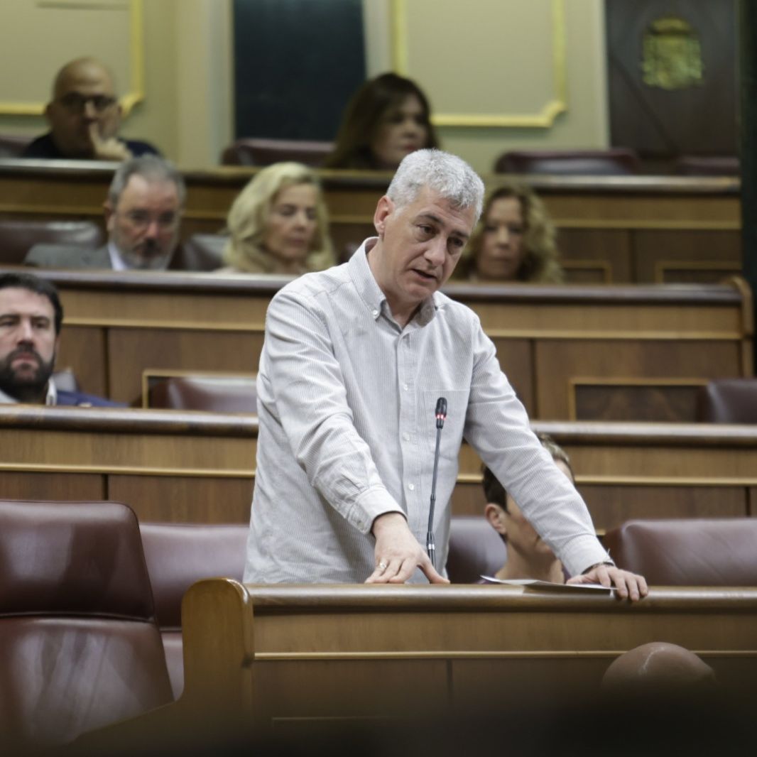 Oskar Matute, portavoz adjunto de EH Bildu en el Congreso, defiende que los que cobren el SMI estén exentos de pagar el IRPF