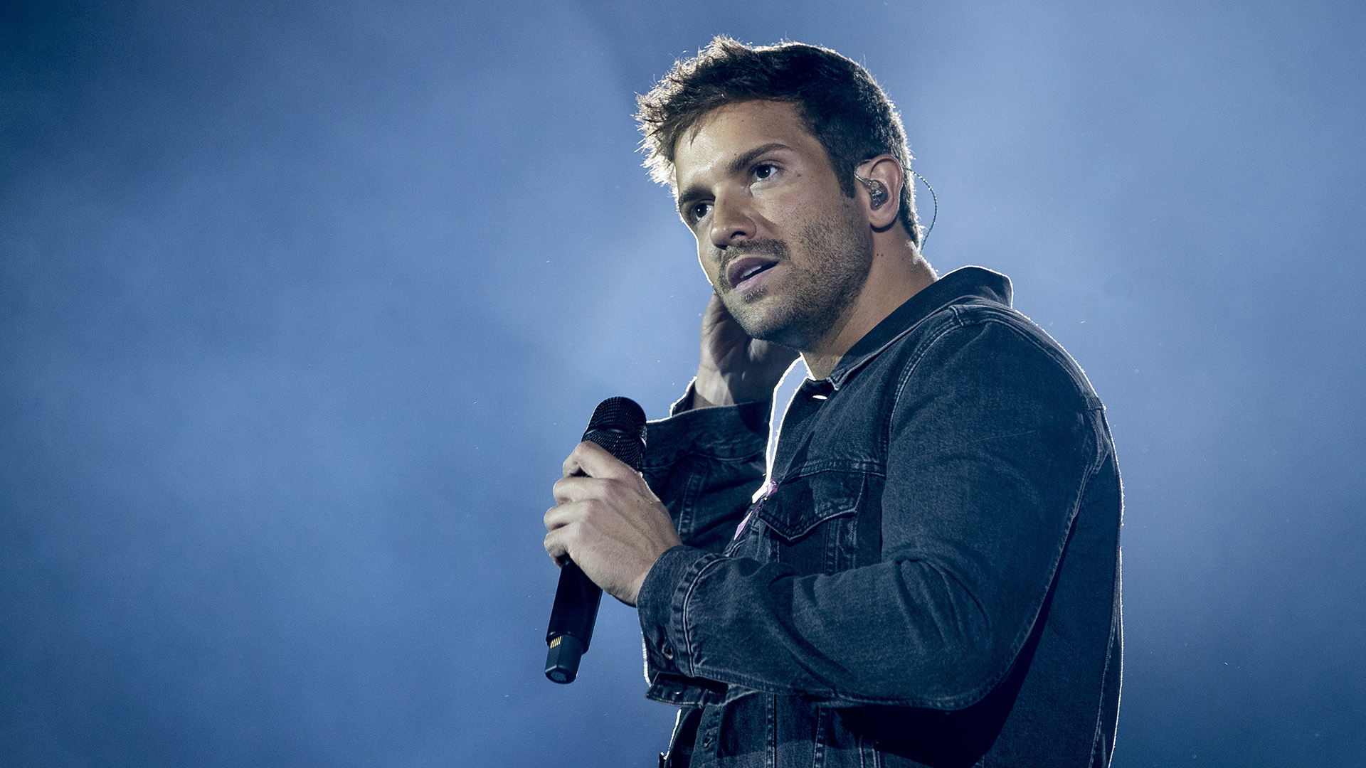 Pablo Alboran Anuncia Que Es Homosexual