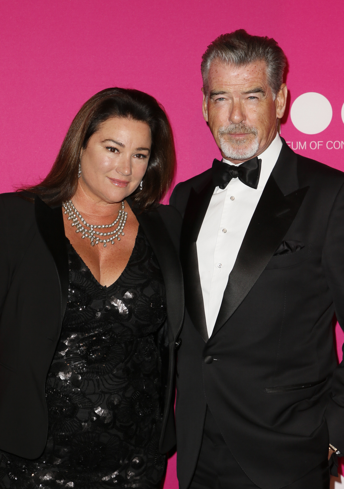 Pierce Brosnan Viudo Y Marido Ejemplar