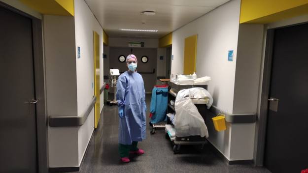 Piano di pneumologia dell'Ospedale Puerta de Hierro de Majadahonda (Madrid), la `zona zero´ della pandemia