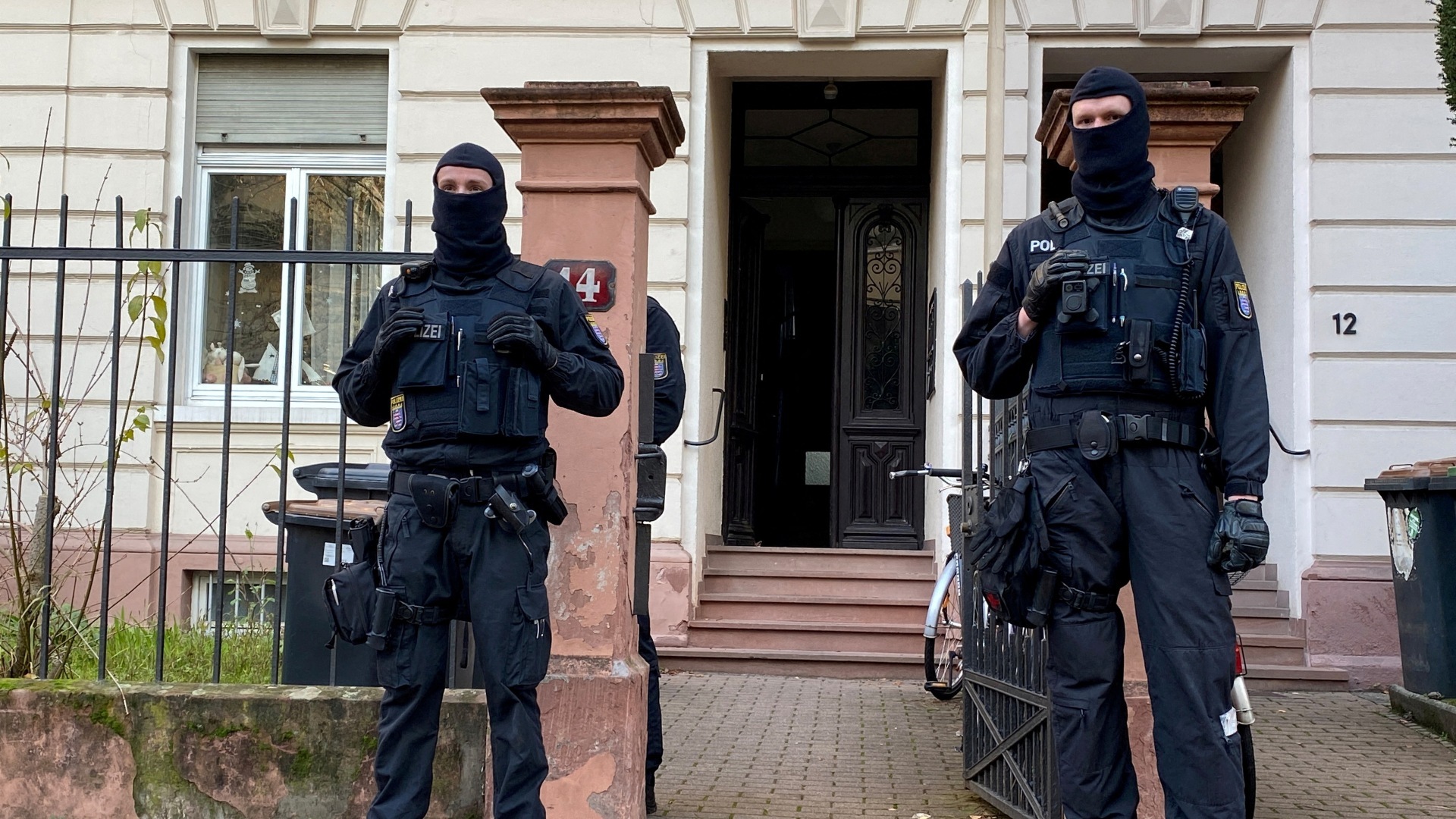 La Germania emette mandati di arresto per complotto golpista