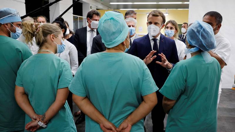 Le Parlement français approuve la loi sur le certificat de santé