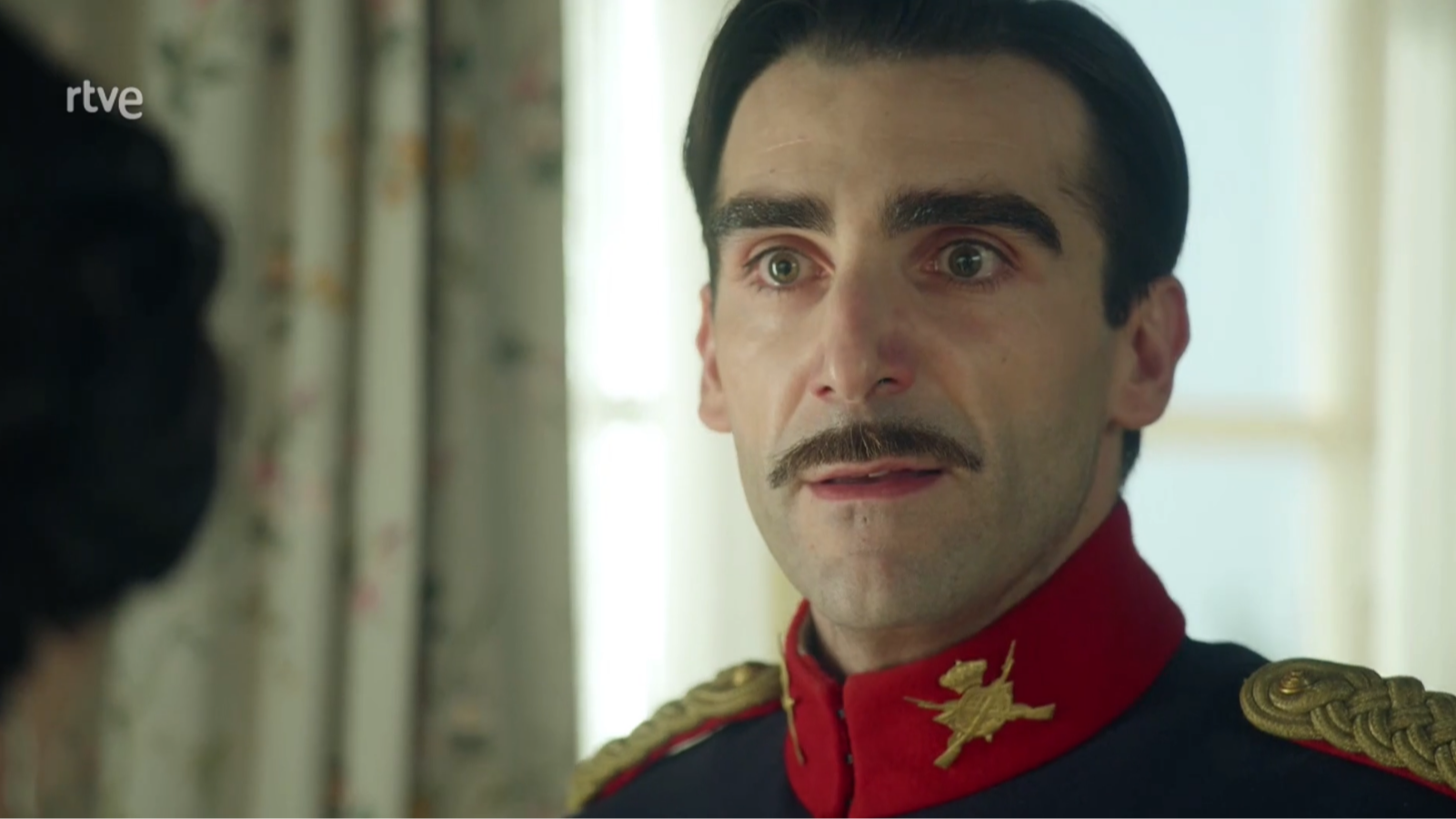 La Promesa: Lorenzo pierde los papeles con Leocadia