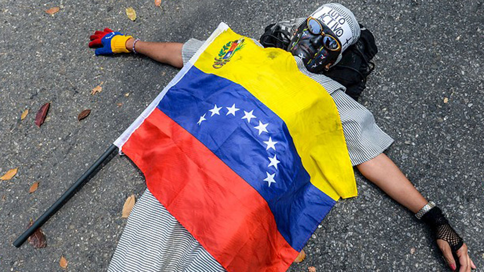 Protestas en Venezuela tras morir un joven en una manifestación