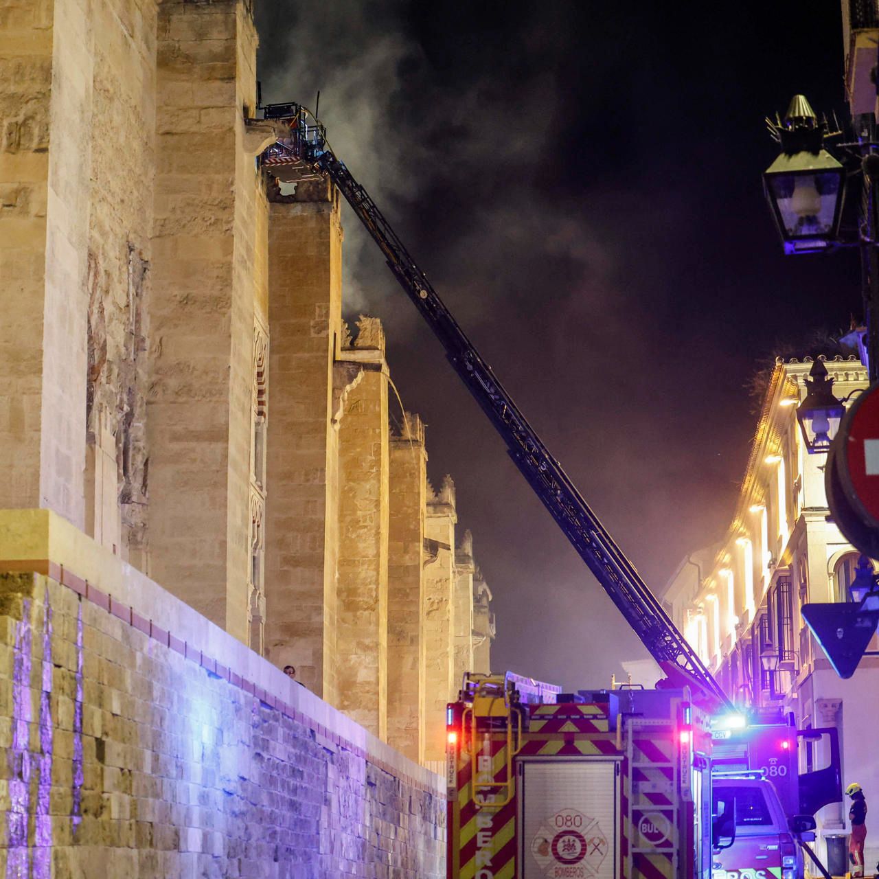 Reportajes Emisoras - Córdoba - Incendio de la Mezquita-Catedral - 05/09/25