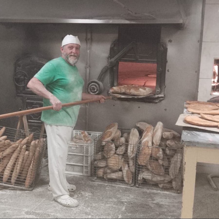 Reportajes Emisoras - Lugo - Cierra la última panadería de Castroverde - 16/10/25