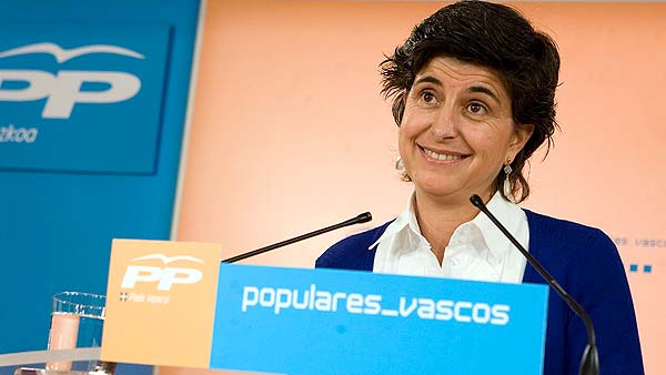 María San Gil explica que se irá de la dirección del PP vasco si no recupera la confianza de Rajoy.