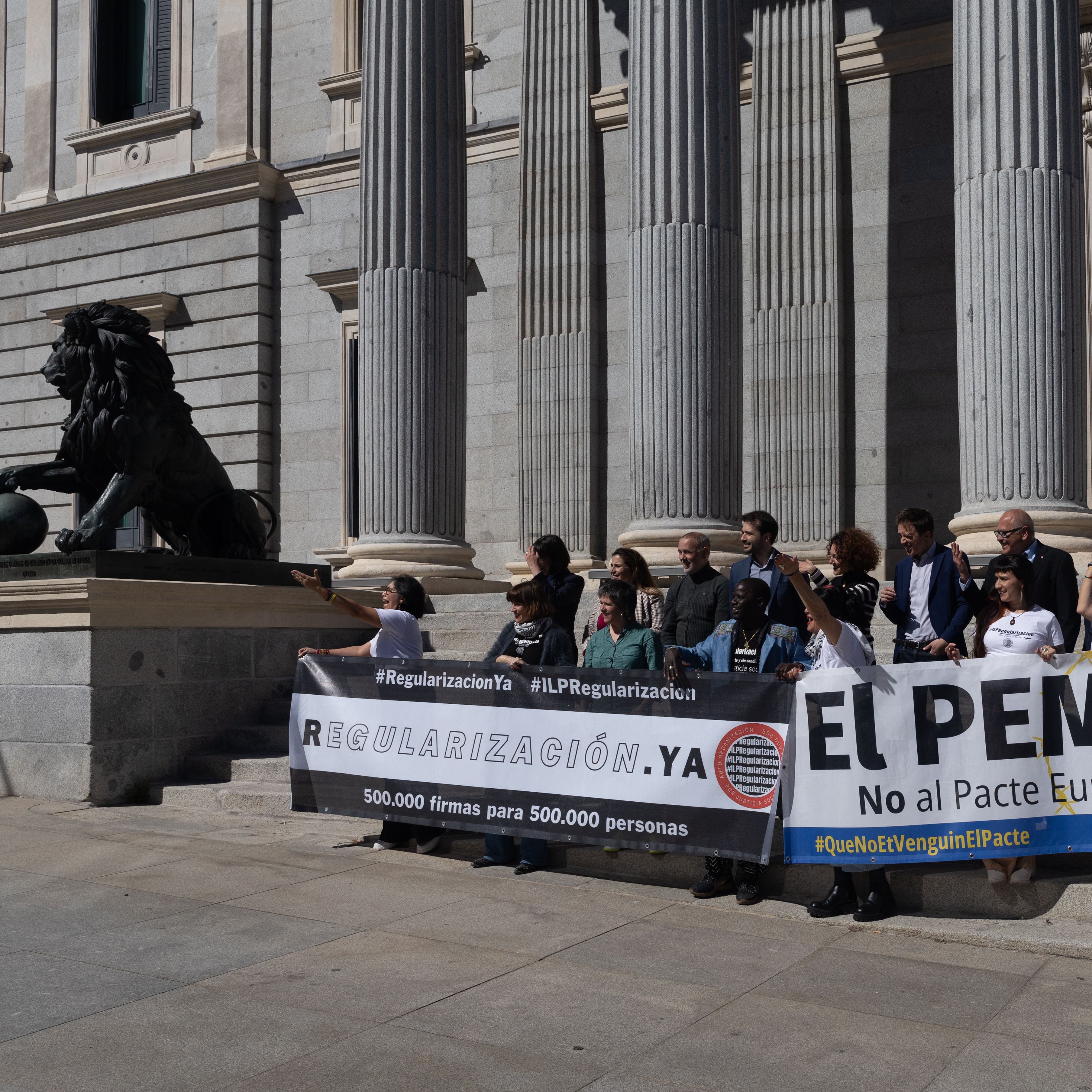 Silvana Cabrera, portavoz del movimiento Regularización Ya: "El Partido Popular tiene que ser coherente con alguno de sus principios"