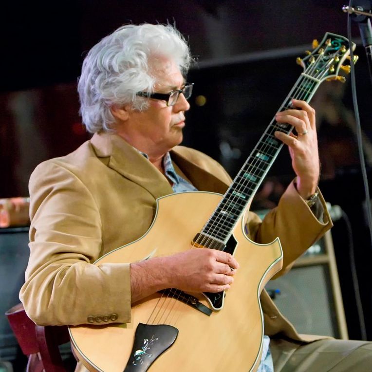 Solo jazz - El indomable Larry Coryell - 08/05/24