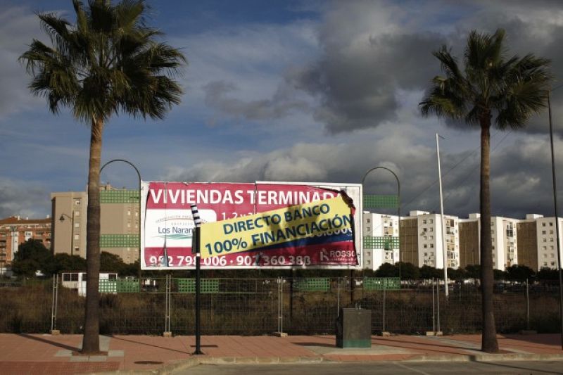 El número de hipotecas para viviendas inscritas en junio subió un 19% respecto al de un año antes
