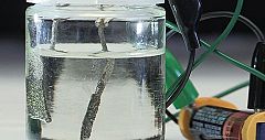 Una nueva tecnología para separar el hidrógeno del agua para usarlo como combustible