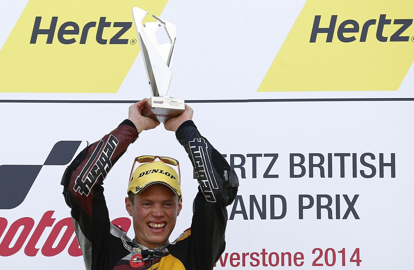 Esteve 'Tito' Rabat celebra su victoria en Silverstone
