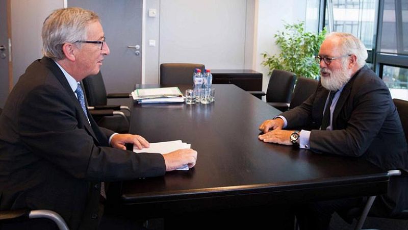 Cañete dice que España "por su tamaño" aspira a una cartera "importante" en la Comisión Europea