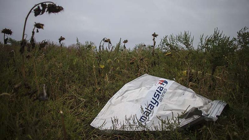 El vuelo MH17 fue derribado en Ucrania por el impacto externo de un gran número de objetos 