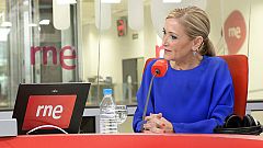 Cifuentes defiende elegir candidatos en primarias en el PP para "abrir" el partido