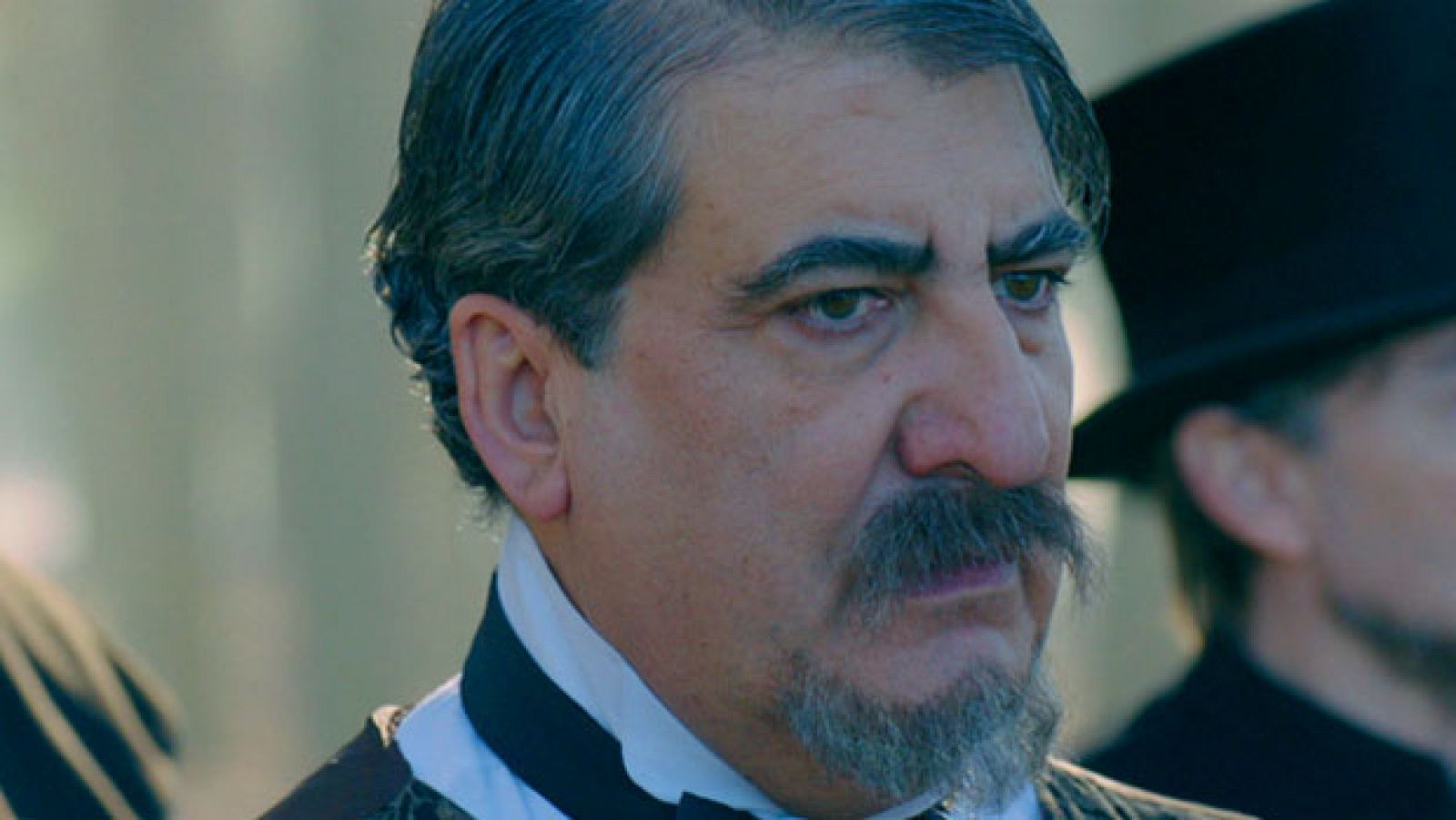 Javivi Lorente interpreta a Antonio de Orleans