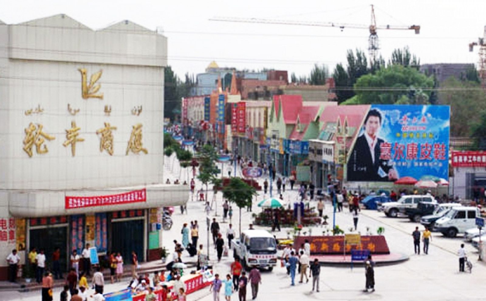 Foto compartida en la red social Weibo de un mercado en Luntai.