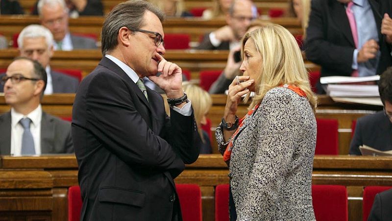 Mas no "rectificará" su plan de votar y advierte de que no siempre la desobediencia lleva a la victoria