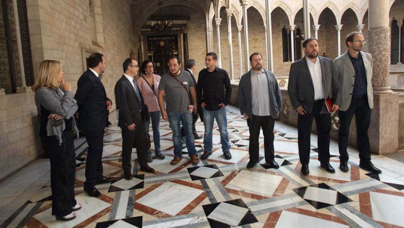 Mas y las fuerzas proconsulta acuerdan mantener la convocatoria para la consulta el 9N