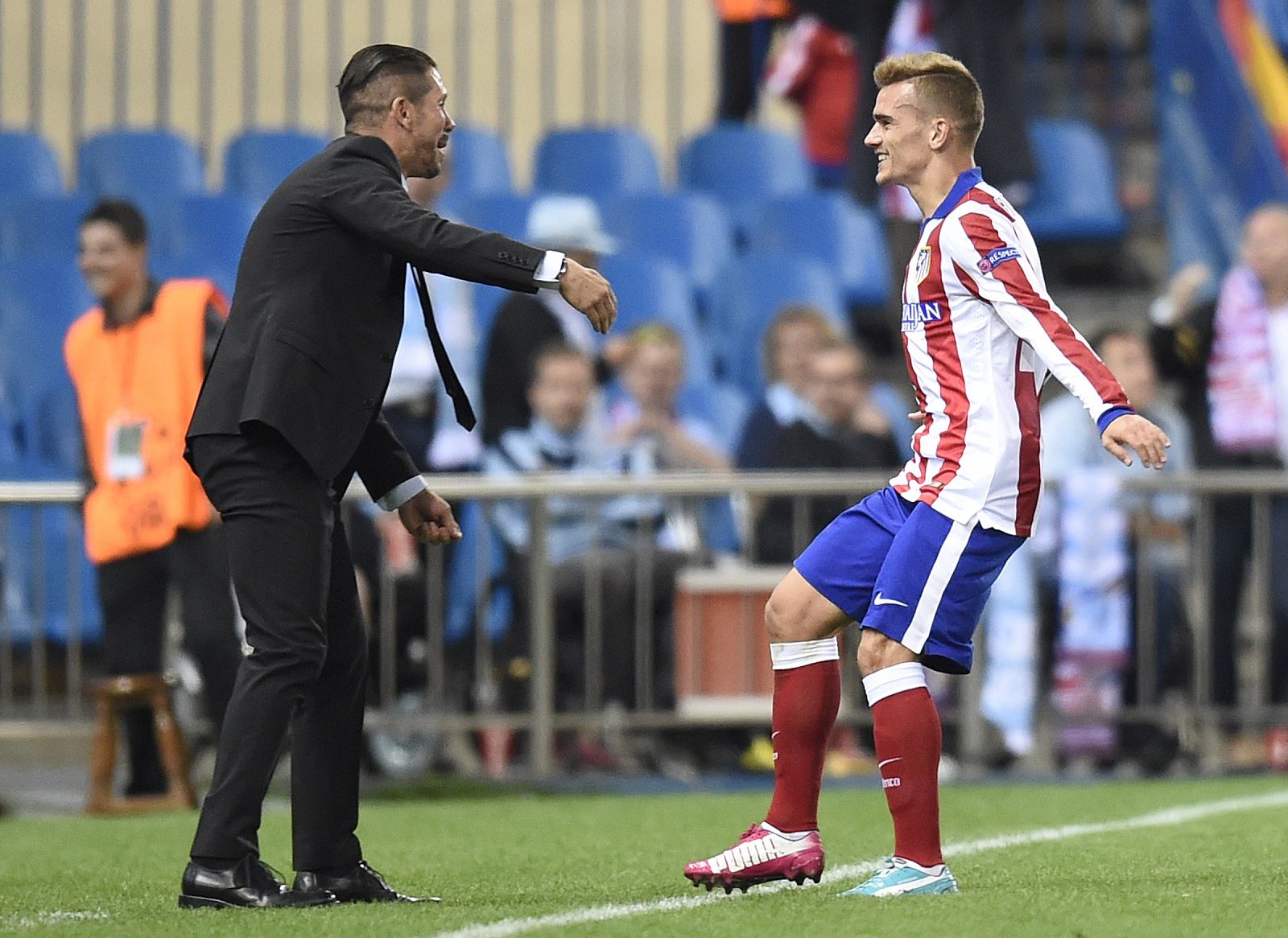 Simeone celebra el gol del delantero francés Antoine Griezmann