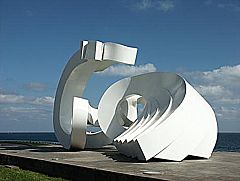 'Imprescindibles' se aproxima a la escultura de Martín Chirino