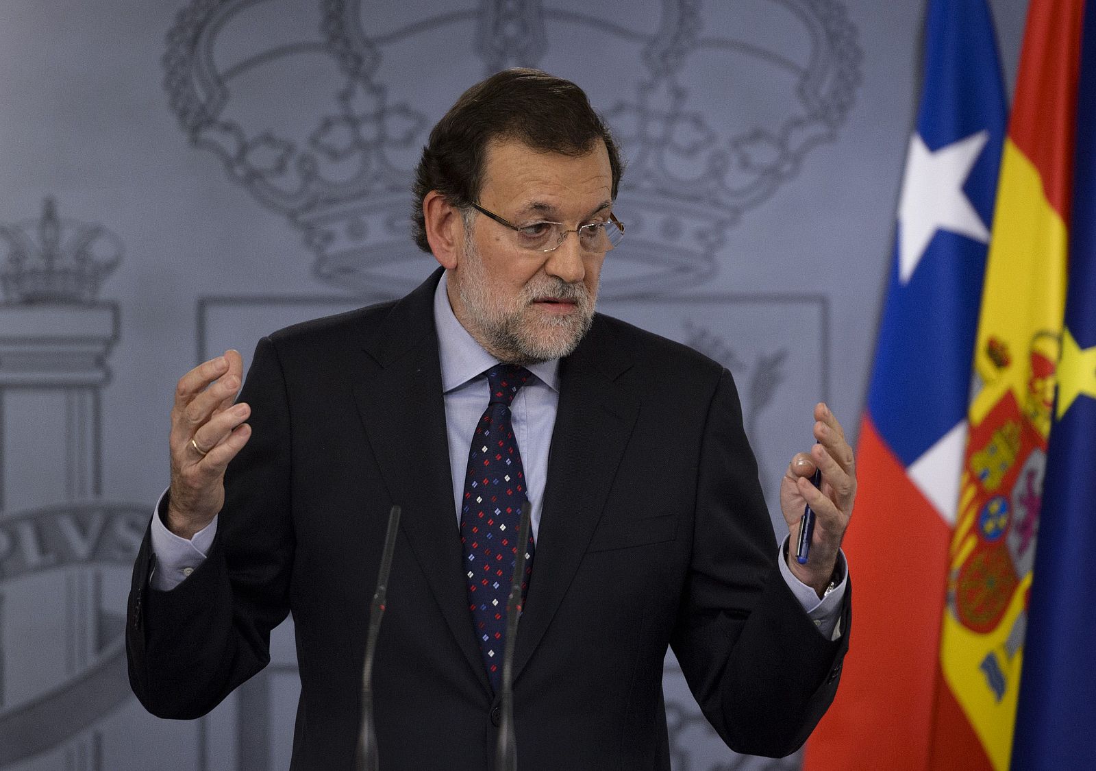 El presidente del Gobierno, Mariano Rajoy, en rueda de prensa con la presidenta de Chile, Michelle Bachelet.