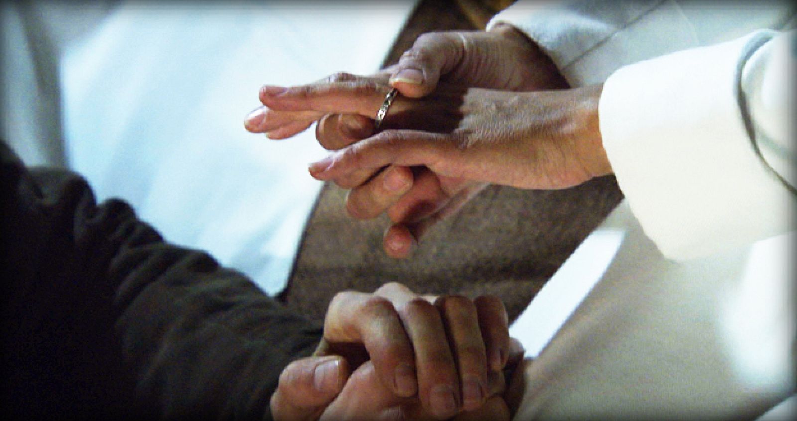 Curiosidades de Águila Roja: El anillo de compromiso