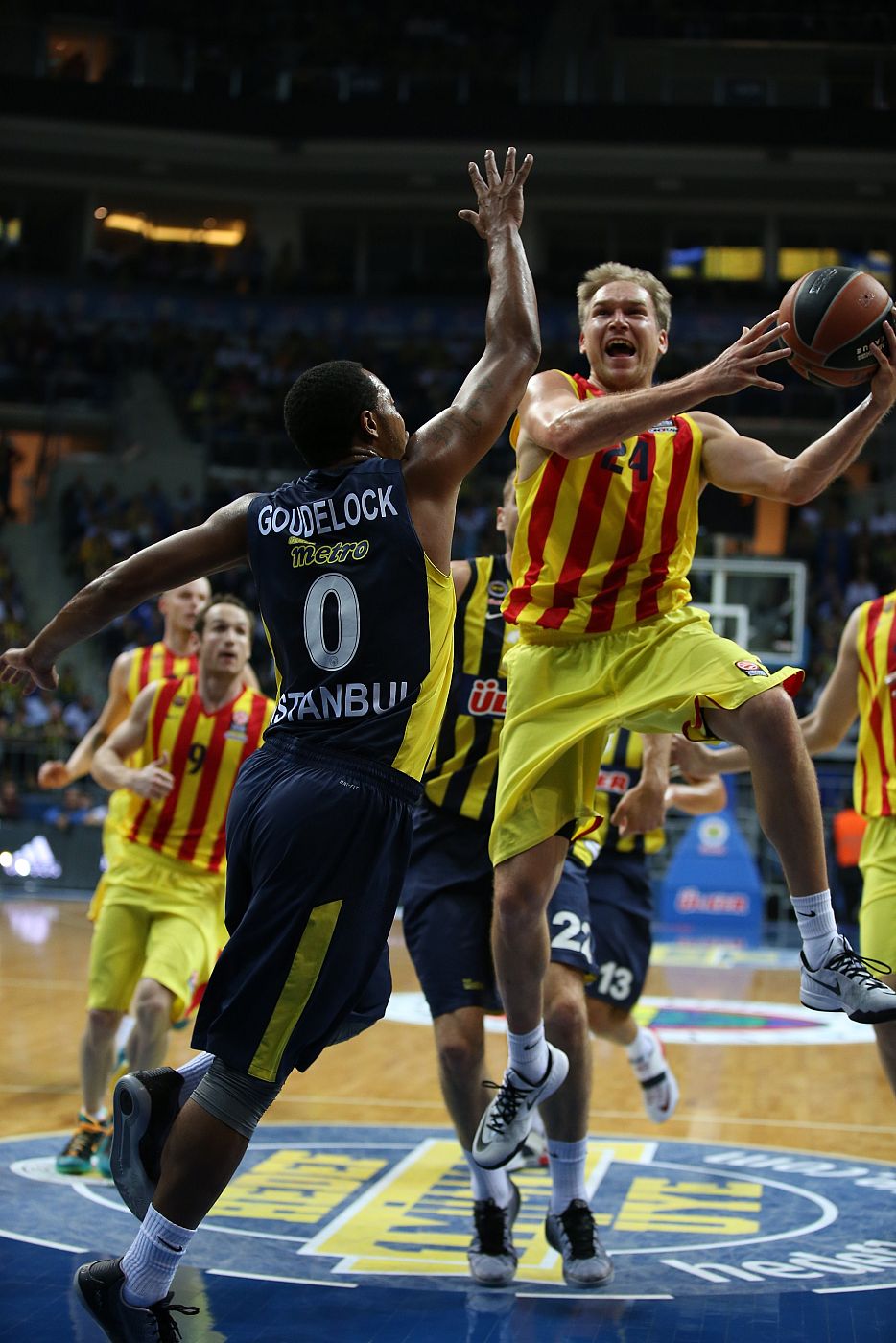 Brad Oleson, del FC Barcelona, en un momento del partido contra el Fenerbahçe