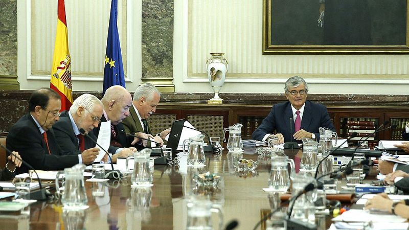 Torres-Dulce logra el apoyo mayoritario de la Junta de Fiscales para la querella contra Mas por el 9N