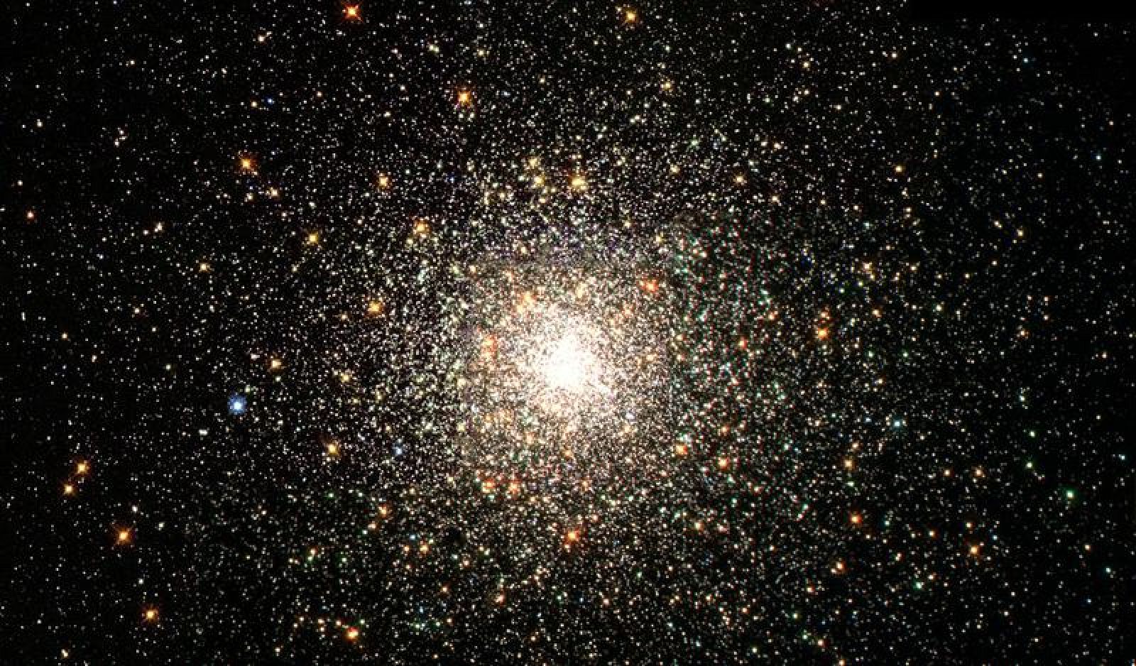 Cúmulo globular M80. Los cúmulos globulares están constituidos por poblaciones estelares antiguas