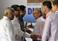 El Gobierno de Colombia y las FARC reanudan los diálogos de paz tras superar su crisis