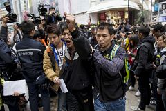 La Policía de Hong Kong desaloja el último reducto de activistas prodemocracia