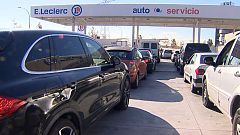 La gasolina y el gasóleo se abaratan casi un 3% semanal y vuelven a niveles de hace cuatro años