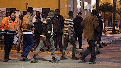 Medio centenar de inmigrantes logra entrar en Melilla en el segundo salto a la valla en 24 horas