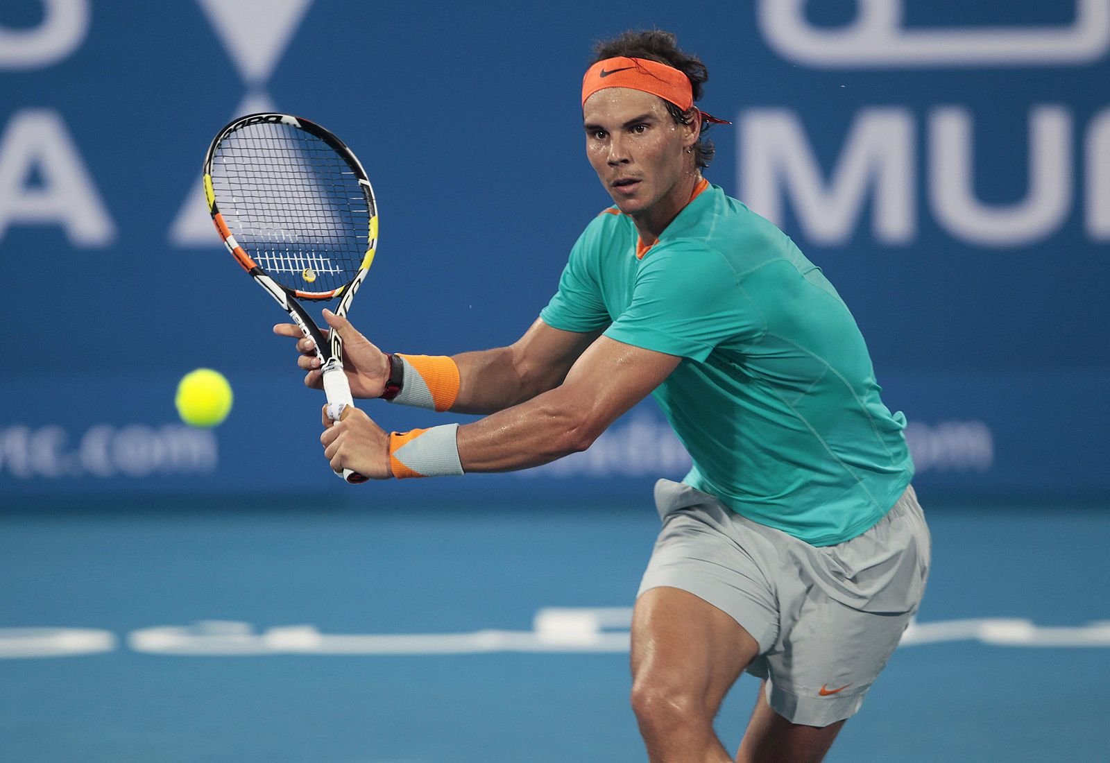 Imagen del tenista mallorquín Rafa Nadal durante el partido en Abu Dabi.
