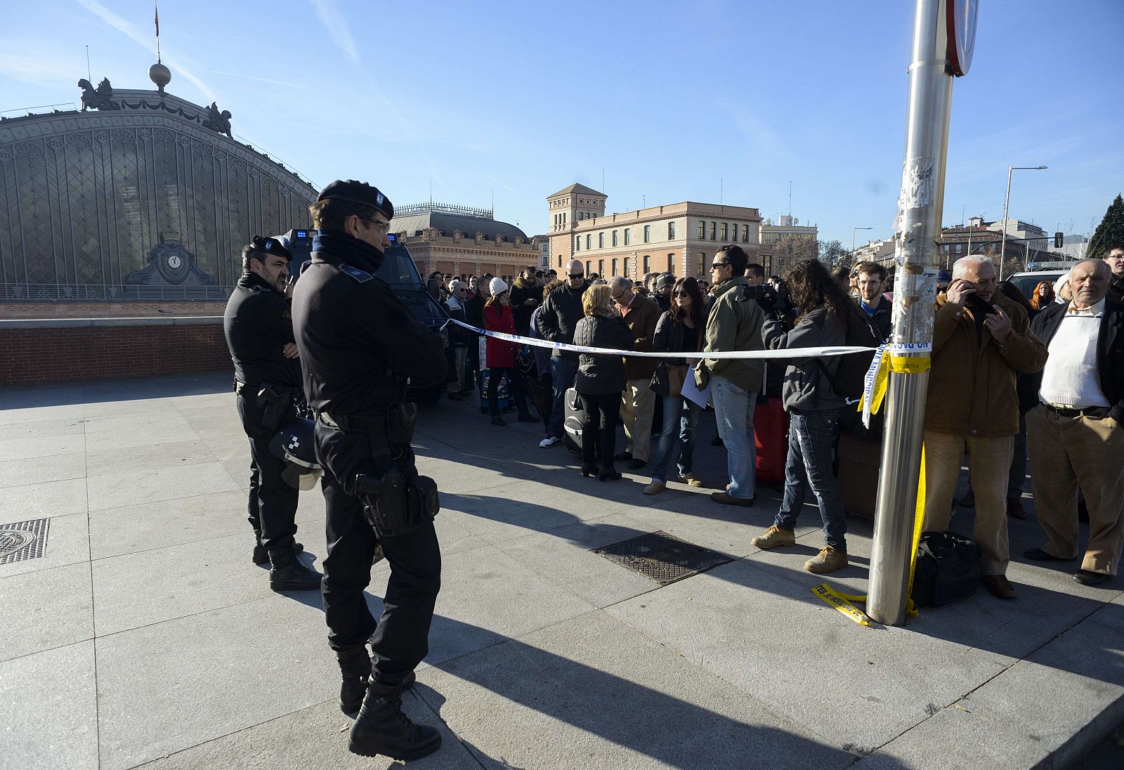 Desalojo en Atocha tras amenazar un joven con inmolarse en uno de los trenes
