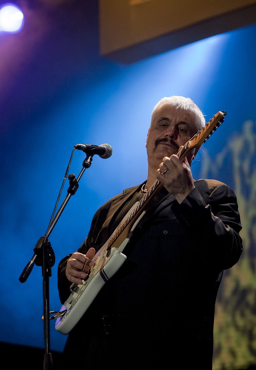El cantautor italiano Pino Daniele en un imagen de 2010
