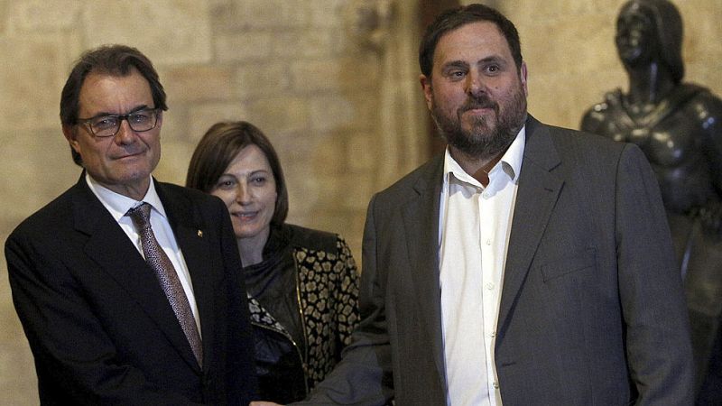 El PSC critica el "engaño" de Mas e ICV afirma que no pactará "bajo ningún concepto" con CiU y ERC