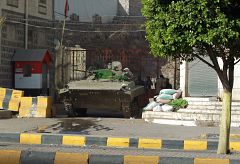 Los hutíes y el presidente yemení alcanzan un acuerdo después de que rodearan el palacio