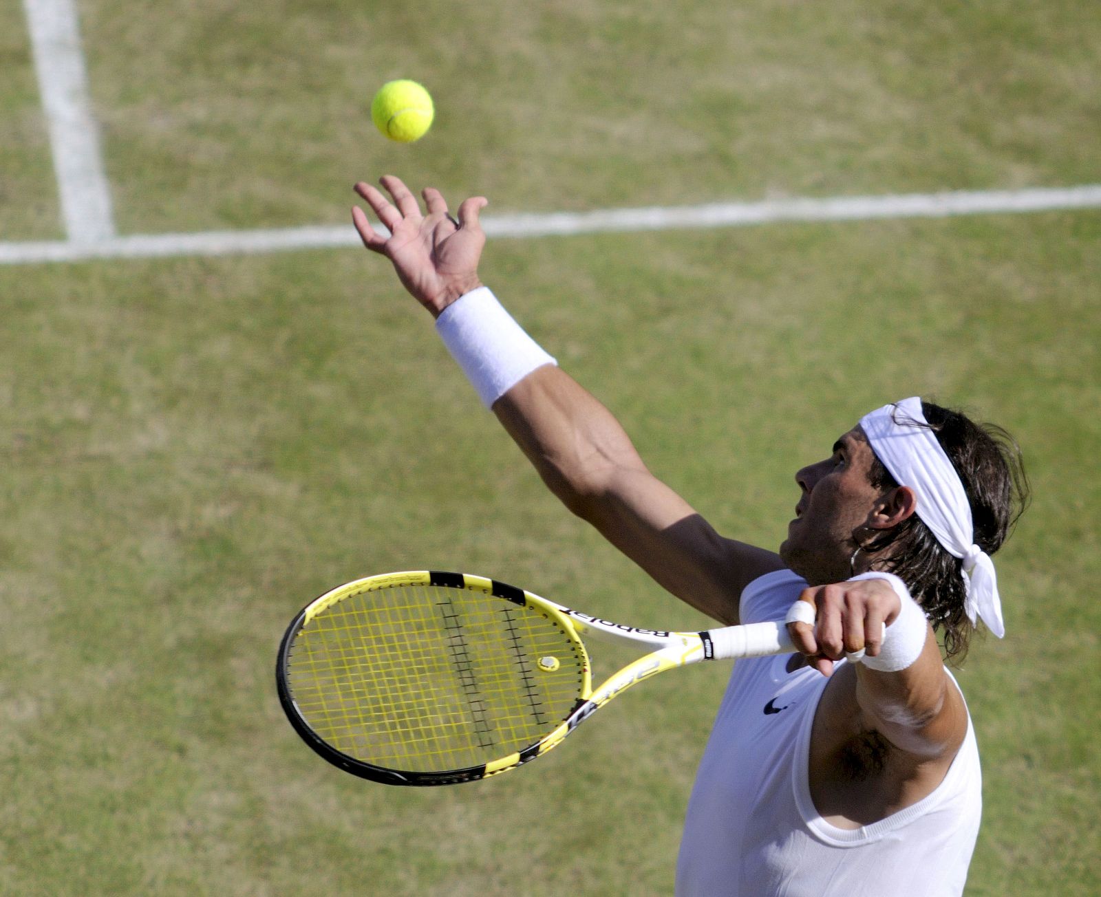 Nadal se clasifica para cuartos de final de Wimbledon