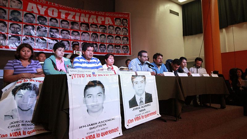 El fiscal general mexicano confirma que los 43 estudiantes desaparecidos fueron asesinados