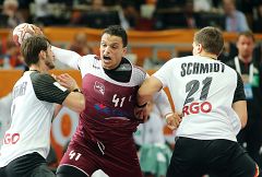 Catar se mete en semis y se enfrentará a Polonia