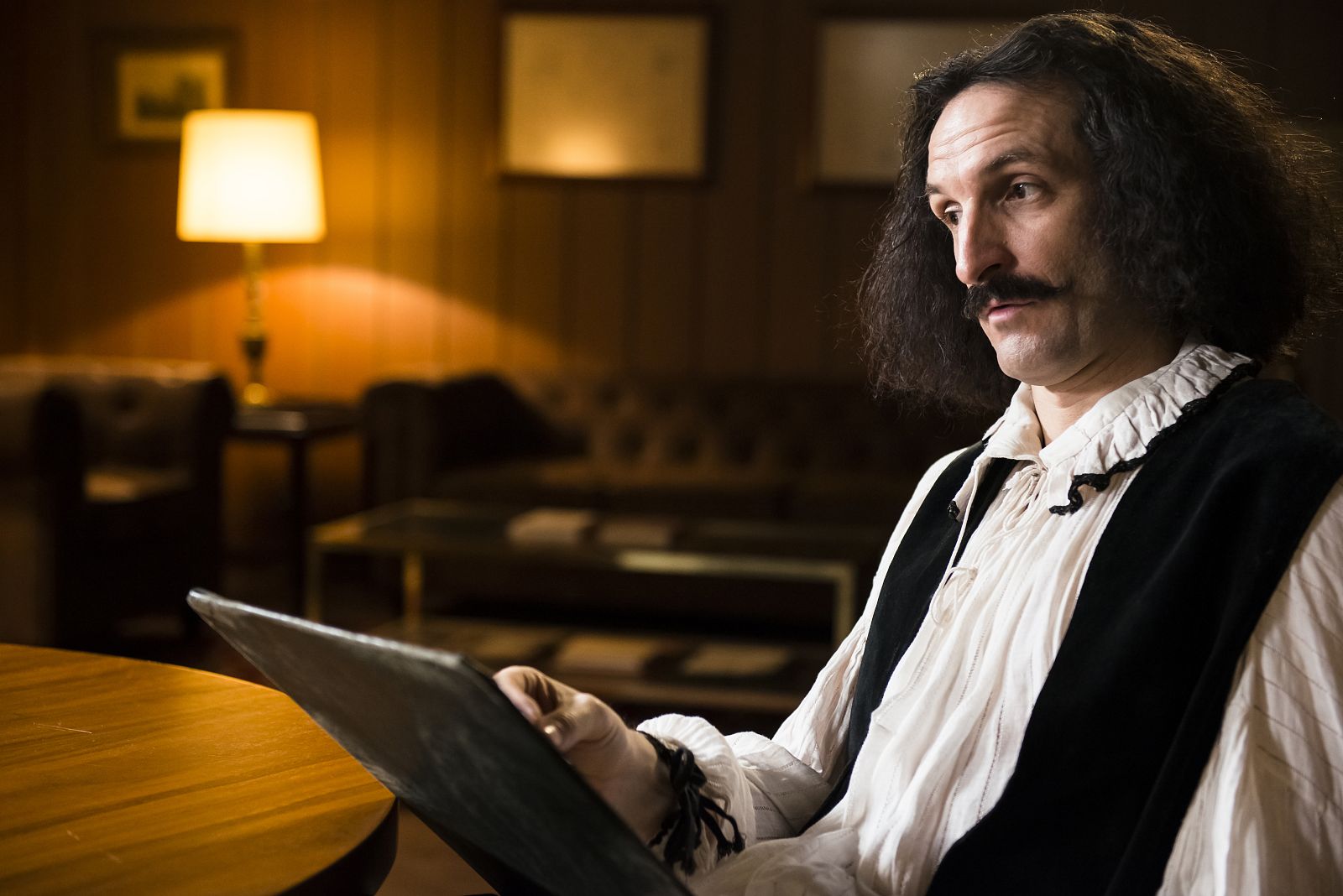 Julián Villagrán es Velázquez en 'El Ministerio del Tiempo'